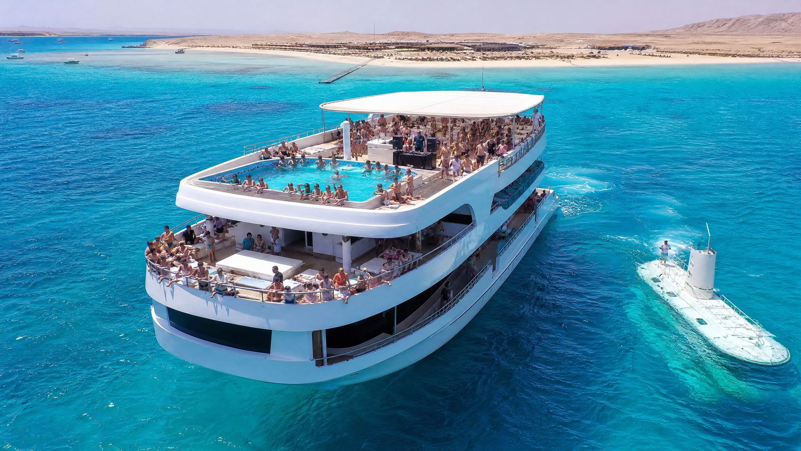 Adventure Boat – Magawish Island & U-Boot-Erlebnis